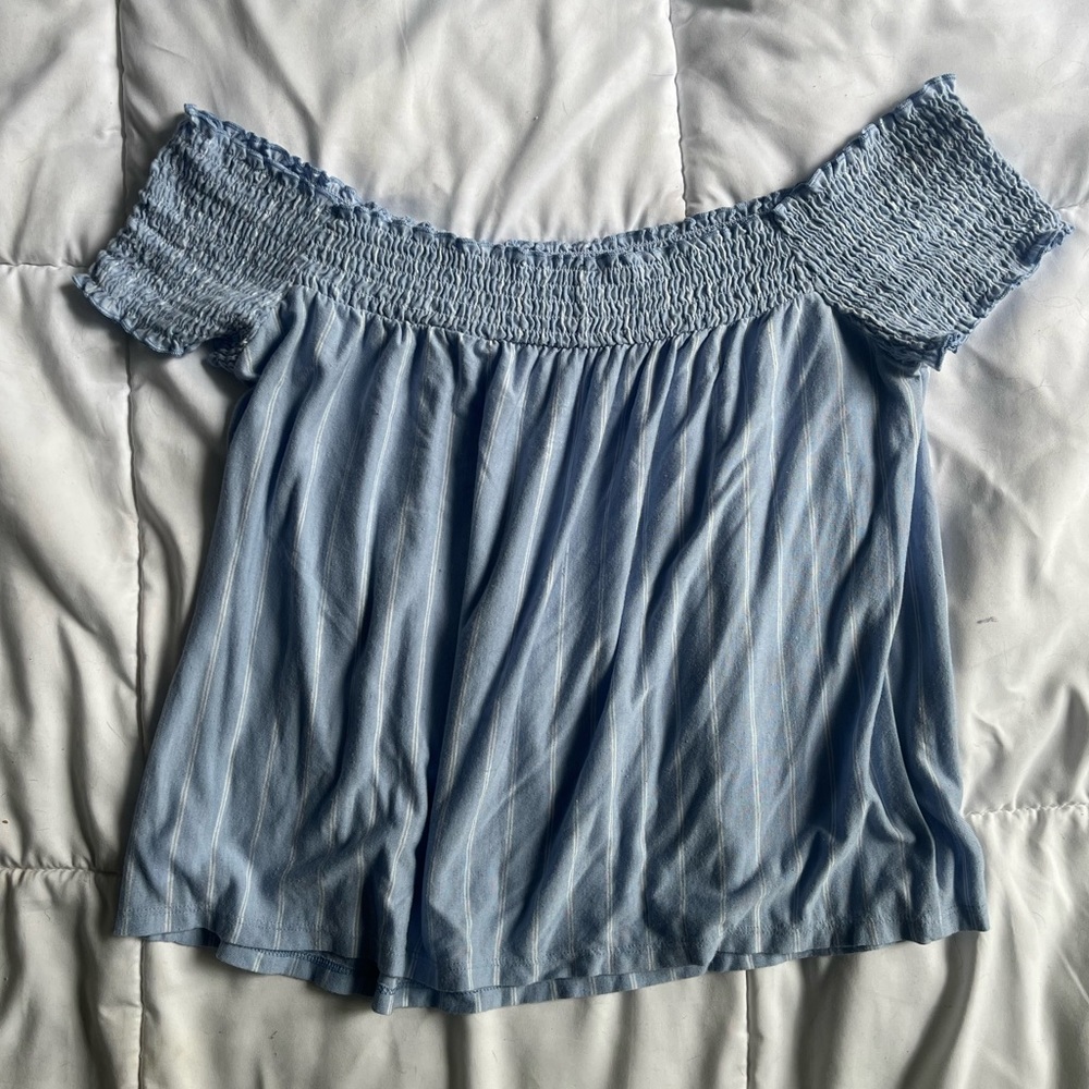 NWOT AMERICAN EAGLE OFF THE SHOULDER TOP ✨